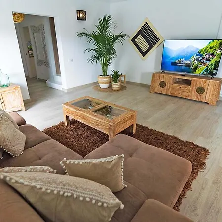 Willa Tenerife Deluxe *